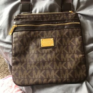 Micheal Kors Cross Body